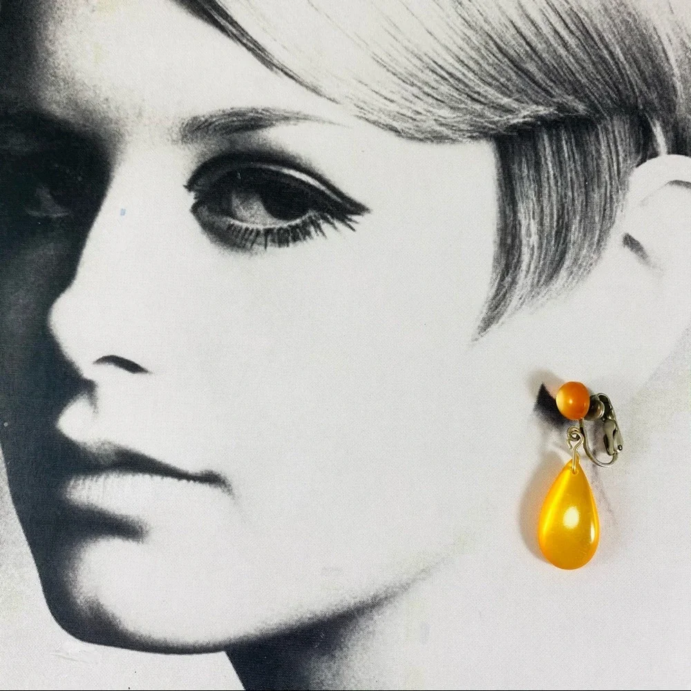 Vintage lucite MoonGlow tear drop clip earrings 60s